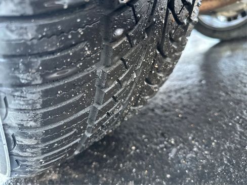 Used 2018 Volvo XC90 T5 Momentum w/ Convenience Package image 16