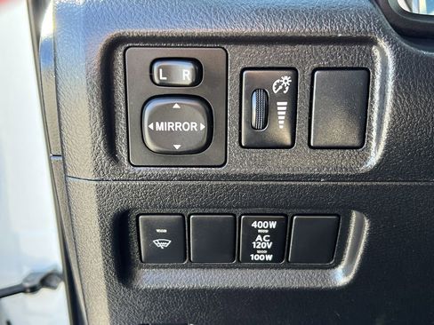 Used 2017 Toyota 4Runner SR5 Premium image 14