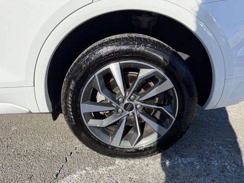 Used 2025 Audi Q5 2.0T Premium image 9