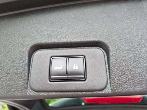 Used 2023 Nissan Rogue SV w/ SV Premium B Package FWD image 27