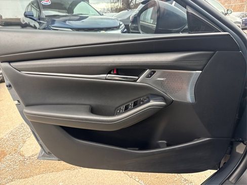 Used 2019 MAZDA MAZDA3 AWD Hatchback w/ Premium Pkg image 29