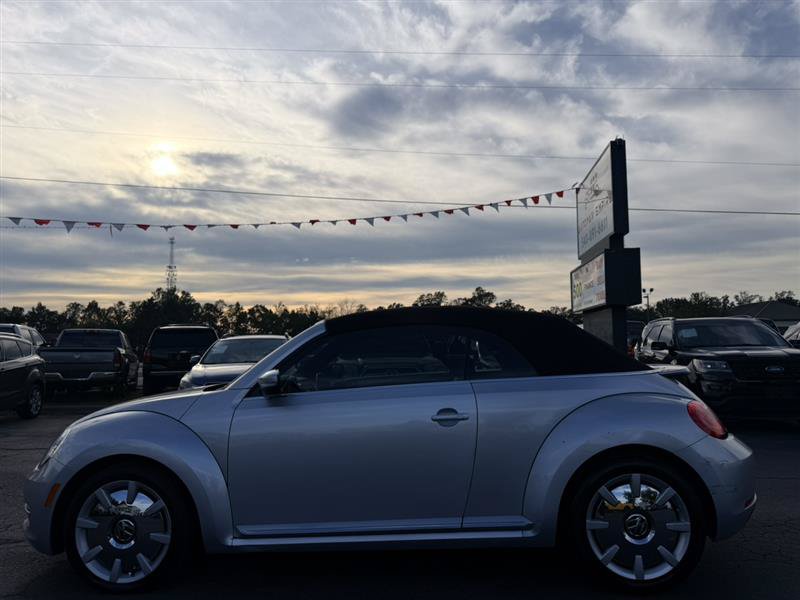 Used 2013 Volkswagen Beetle 2.5 FWD image 7