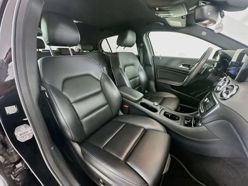 Certified 2020 Mercedes-Benz GLA 250 image 28