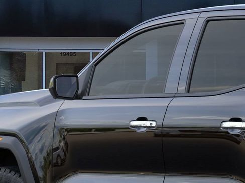 New 2026 GMC Canyon Denali AWD/4WD image 12