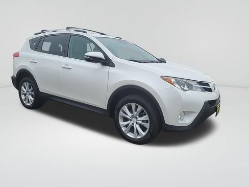 Used 2014 Toyota RAV4 Limited w/ Technology Package image 8