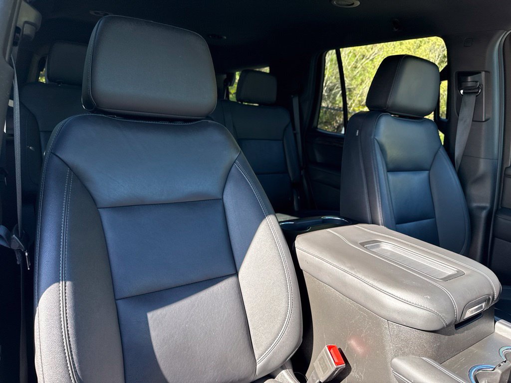 Used 2023 Chevrolet Tahoe LT w/ Luxury Package RWD image 31