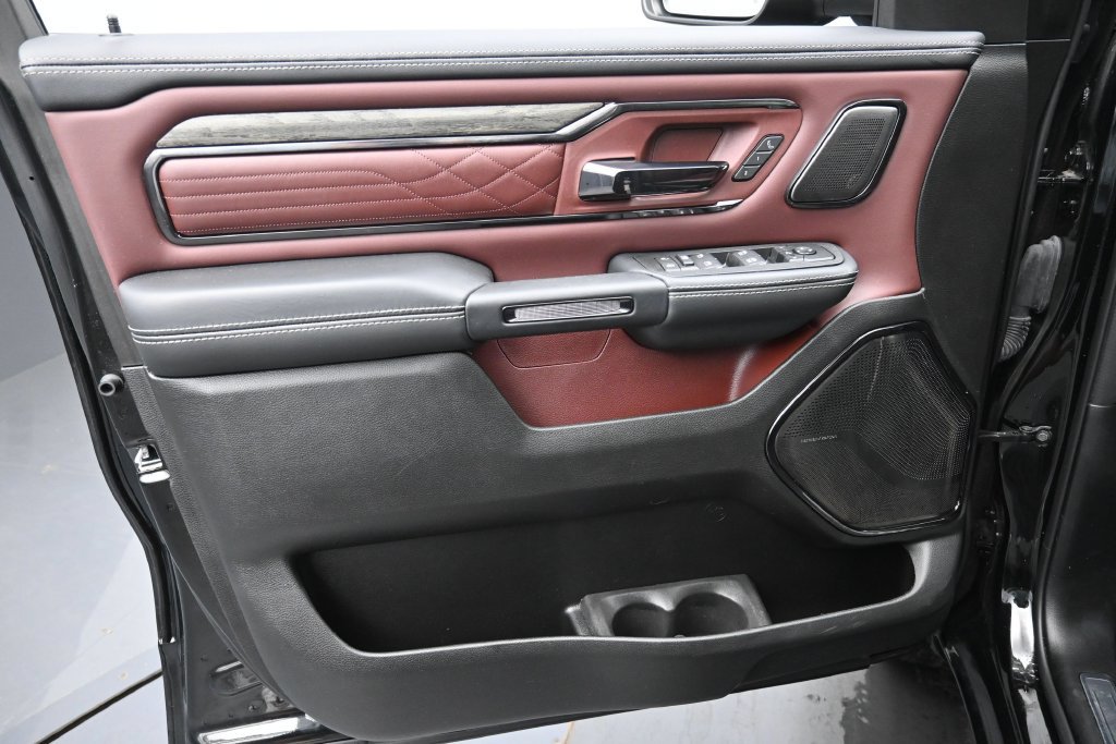 Used 2025 RAM 1500 Limited AWD/4WD image 25