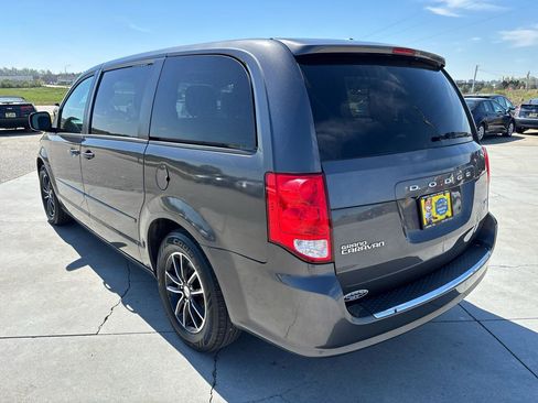 Used 2017 Dodge Grand Caravan GT image 7