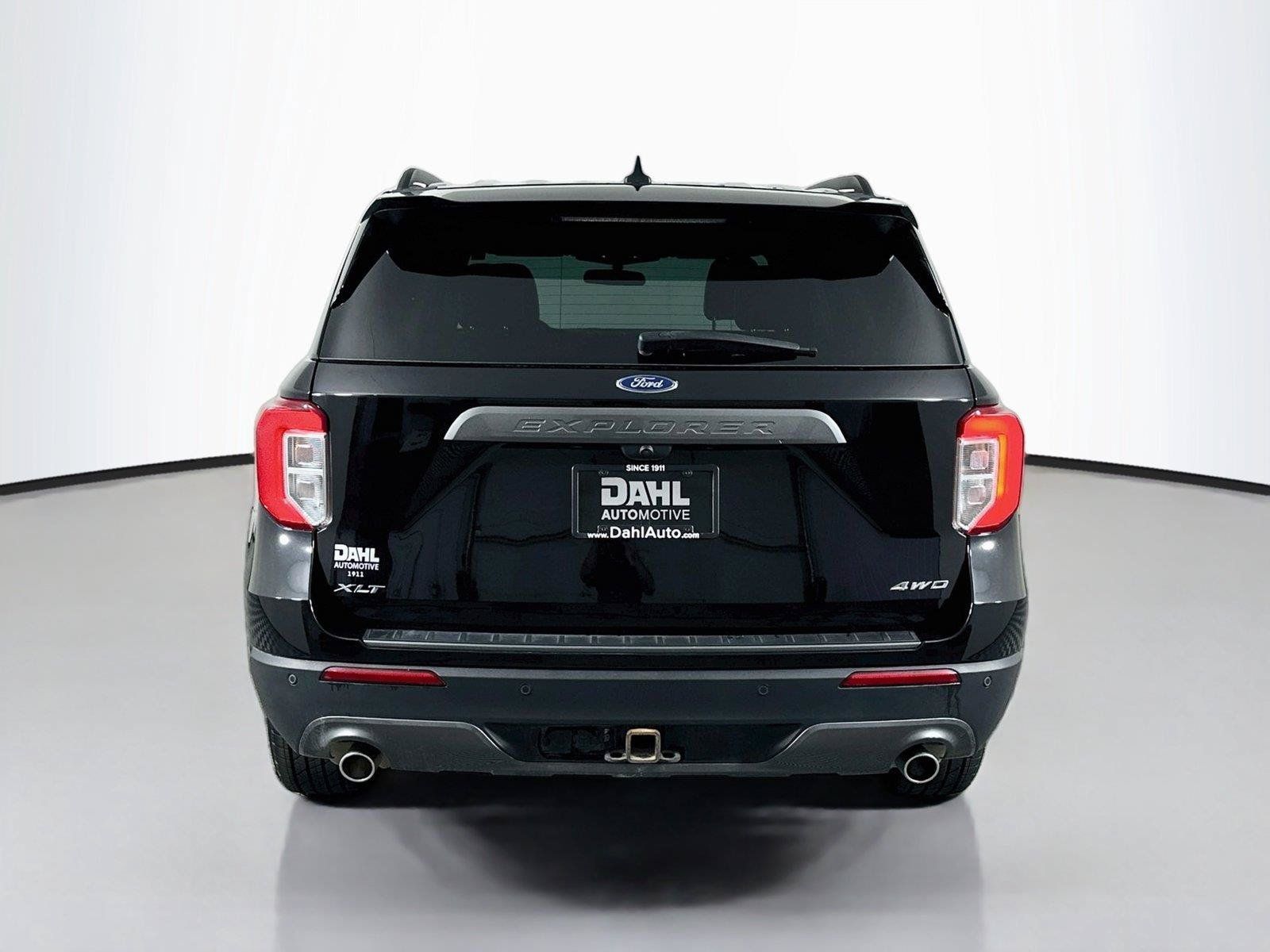Used 2023 Ford Explorer XLT w/ Equipment Group 202A AWD/4WD image 12