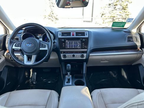 Used 2017 Subaru Outback 2.5i Limited image 6