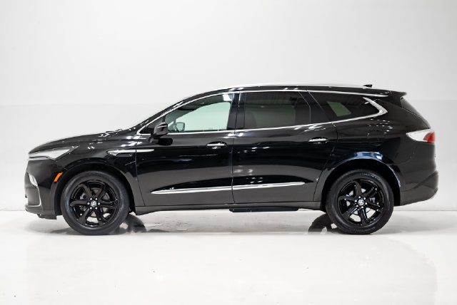 Used 2023 Buick Enclave Essence w/ Sport Touring Edition AWD/4WD image 26