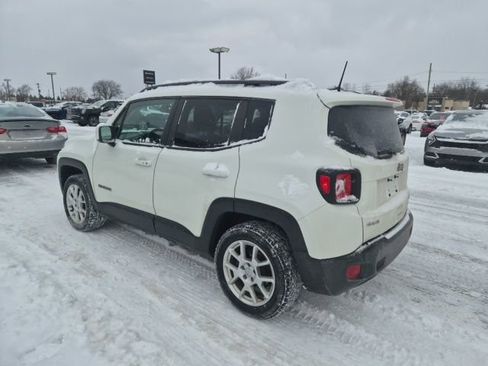 Used 2019 Jeep Renegade Latitude w/ Cold Weather Group image 8