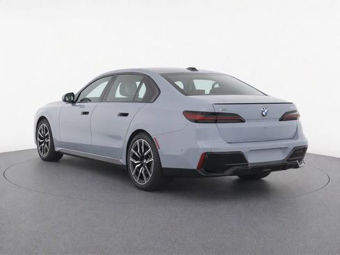 Used 2026 BMW 740i xDrive AWD/4WD image 35