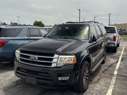 Used 2015 Ford Expedition XLT w/ Equipment Group 202A RWD image 1
