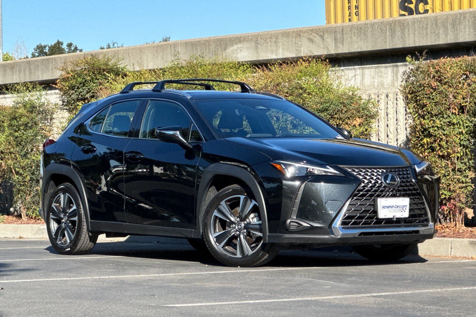 Certified 2025 Lexus UX 300h FWD w/ Accessory Package (Z2) image 2