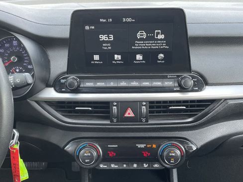 Used 2019 Kia Forte LXS image 13