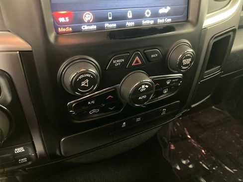 Used 2021 RAM 1500 Classic Warlock w/ Electronics Group image 9