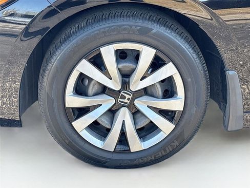 Certified 2023 Honda Civic LX image 32