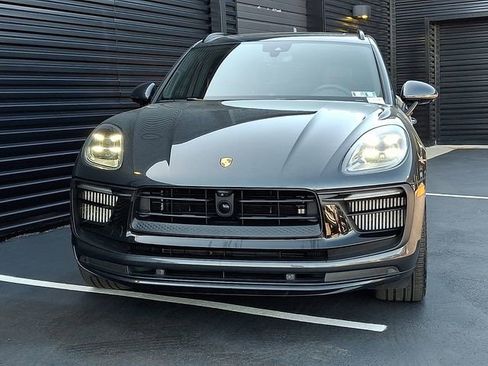 Certified 2024 Porsche Macan GTS AWD/4WD image 10