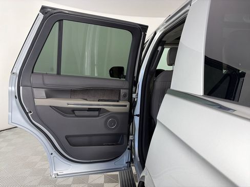 Certified 2018 Ford Expedition Limited w/ Equipment Group 302A AWD/4WD image 12