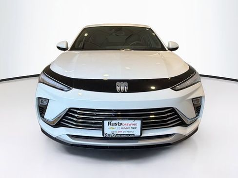 Certified 2025 Buick Envista Preferred image 2