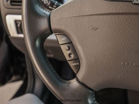 Used 2002 Ford Thunderbird Deluxe image 40