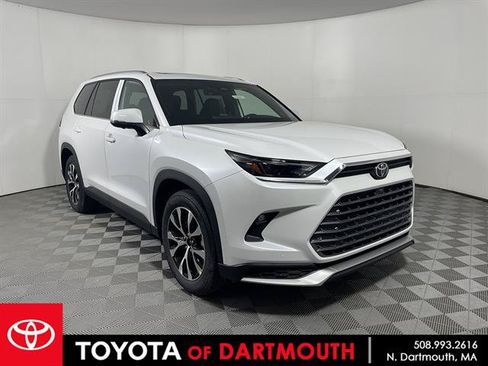 New 2026 Toyota Grand Highlander AWD Hybrid image 1