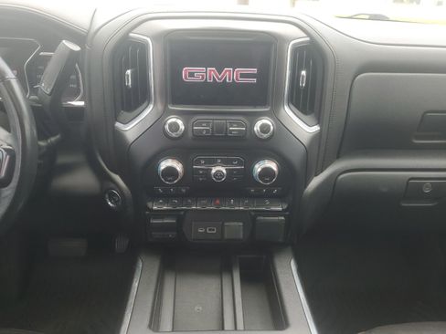 Used 2020 GMC Sierra 1500 AT4 w/ AT4 Premium Package AWD/4WD image 10