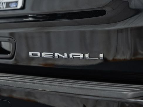 Used 2024 GMC Yukon Denali w/ Max Trailering Package AWD/4WD image 9