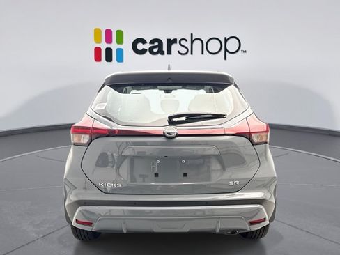 Used 2024 Nissan Kicks SR w/ SR Premium Package FWD image 4
