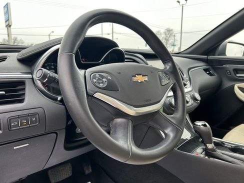 Used 2017 Chevrolet Impala LT w/ Leather Package image 29