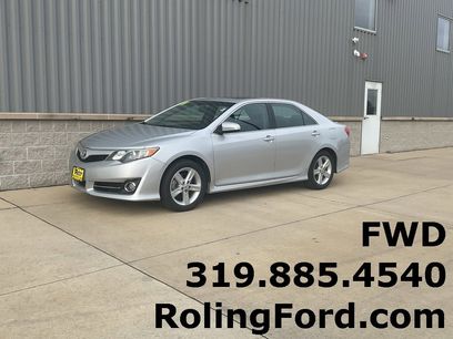 Used 2014 Toyota Camry SE w/ Leather Package