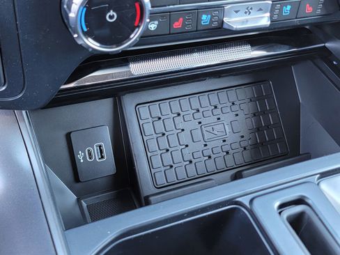 New 2025 Ford F150 Lariat w/ Equipment Group 501A Mid image 21