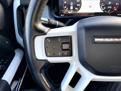 Used 2022 Land Rover Defender 110 X-Dynamic SE image 22