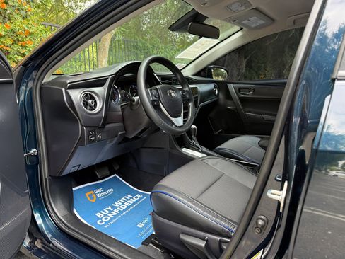 Used 2019 Toyota Corolla SE w/ Carpet Mat Package (TMS) FWD image 11