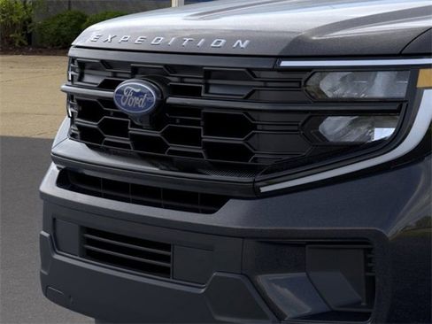 New 2026 Ford Expedition Max Active image 17