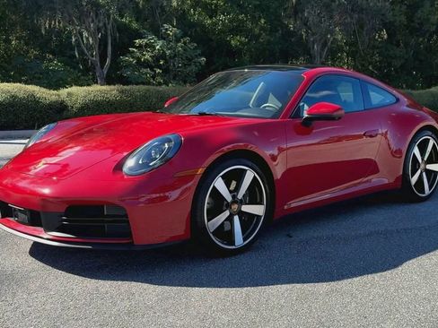 Used 2025 Porsche 911 Carrera image 4