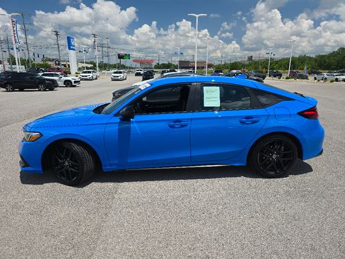 Used 2024 Honda Civic Sport image 11