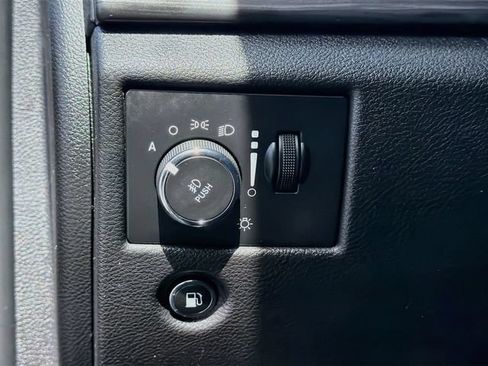 Used 2019 Jeep Grand Cherokee Altitude RWD image 10