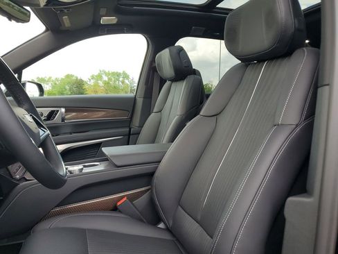 New 2026 Cadillac Vistiq Sport image 19