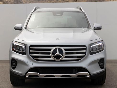 Used 2026 Mercedes-Benz GLB 250 image 4