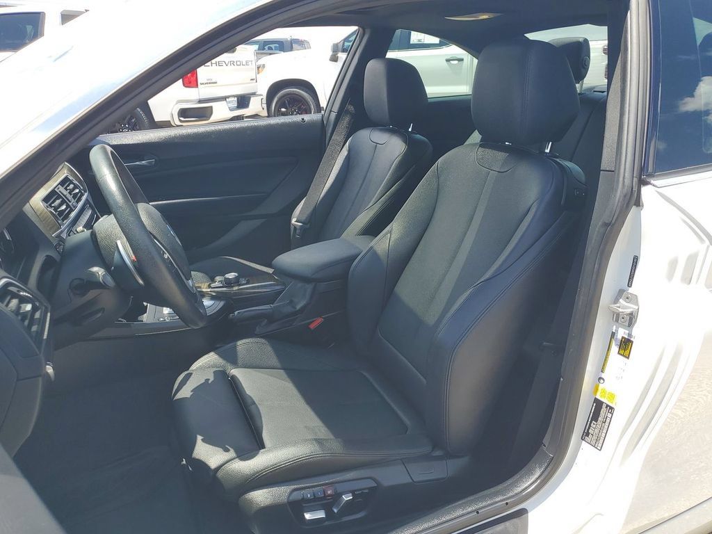 Used 2019 BMW 230i Coupe w/ Convenience Package RWD image 25