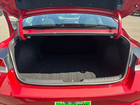 Used 2022 Hyundai Elantra SEL FWD image 26