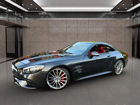 Used 2020 Mercedes-Benz SL 550 w/ Driver Assistance Package image 17