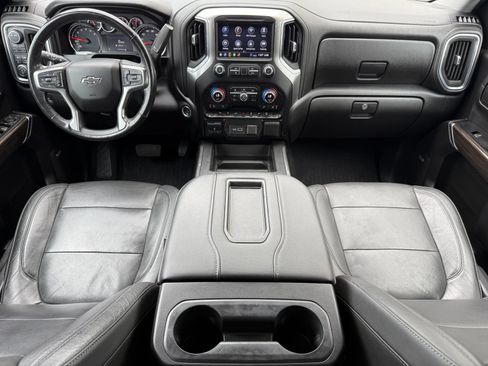 Used 2020 Chevrolet Silverado 1500 LT Trail Boss AWD/4WD image 2