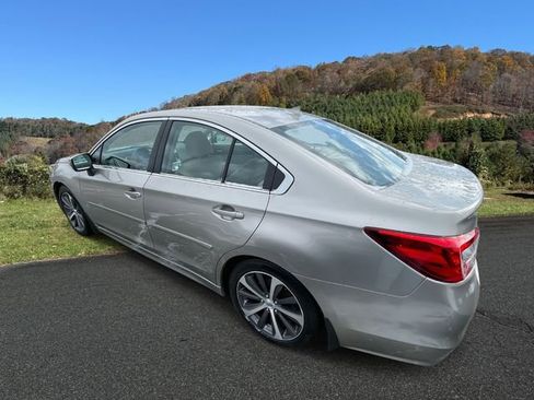 Used 2016 Subaru Legacy 3.6R Limited image 5