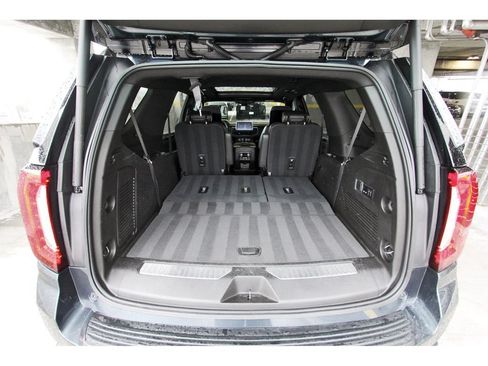 Used 2021 GMC Yukon AT4 w/ AT4 Premium Package AWD/4WD image 29