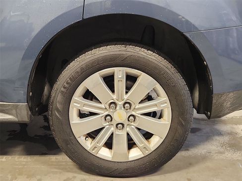 Used 2011 Chevrolet Equinox LT w/ Chrome Appearance Package FWD image 29