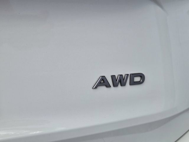Used 2024 Nissan Rogue S AWD/4WD image 4