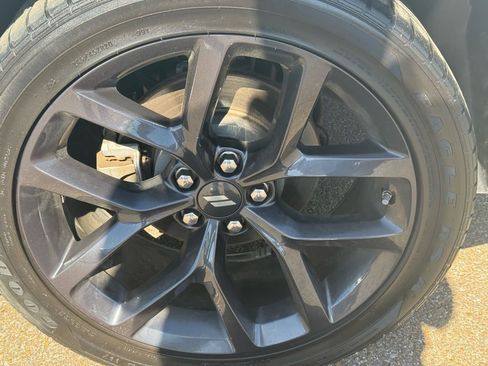 Used 2023 Dodge Charger R/T w/ Blacktop Package image 33